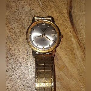 Vintage Vaumard Swiss Automatic Mens Gokd Watch